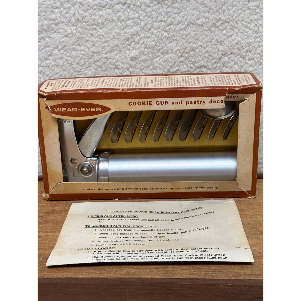 Wear-Ever Cookie Gun and Pastry Decorator Silver Aluminum Vintage Trigger-Quick